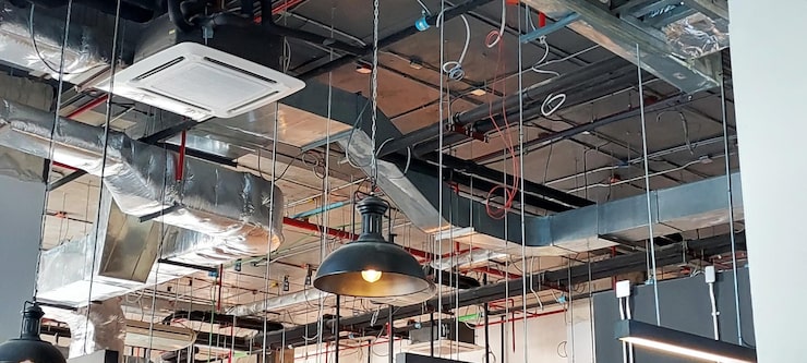 Mentenanța sistemelor HVAC într-un mall: ce presupune și de ce contează