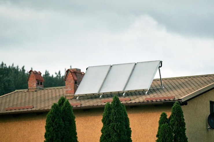 Integrarea panourilor solare în proiecte industriale de mari dimensiuni